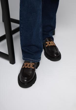 Women's leather platform moccasins with a decorative chain strap, dark brown, 97-D-105-4-36, Photo 1