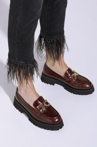Women's leather moccasins with a metal buckle, burgundy, 95-D-518-3-35, Photo 1
