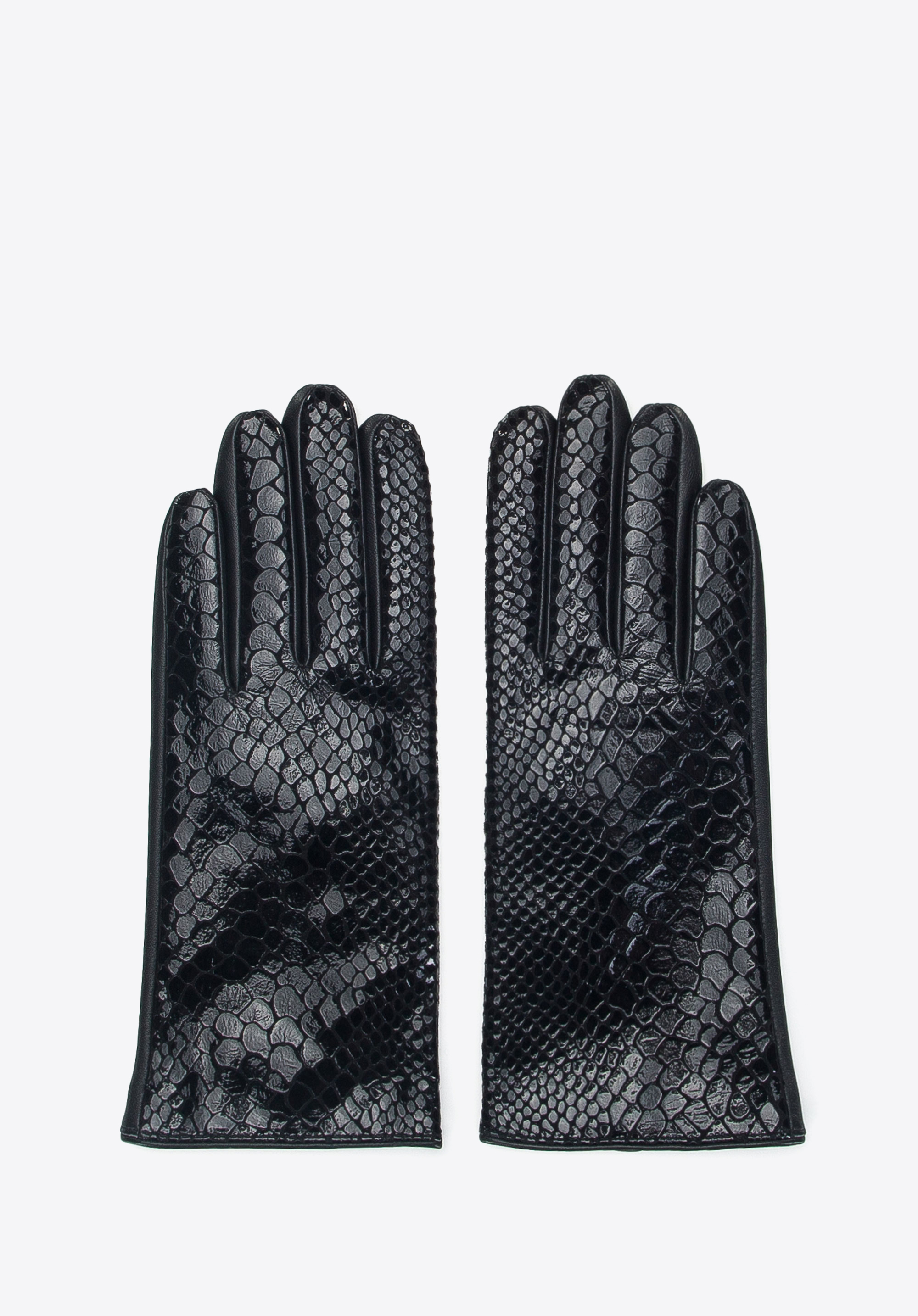 Burberry gloves hot sale cheaper