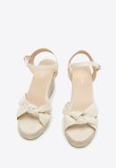 Women's wedge sandals with a decorative knot, beige, 96-DP-803-5-41, Photo 3
