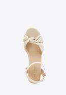 Women's wedge sandals with a decorative knot, beige, 96-DP-803-5-39, Photo 4
