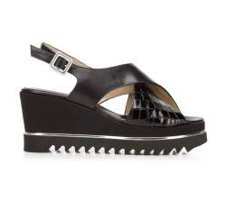 Damskie sandały na koturnie ze skóry w krokodyli wzór, czarny, 92-D-100-1-40, Zdjęcie 1