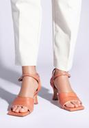 Damskie sandały skórzane klasyczne na szpilce, brązowy, 96-D-300-1-41, Zdjęcie 16