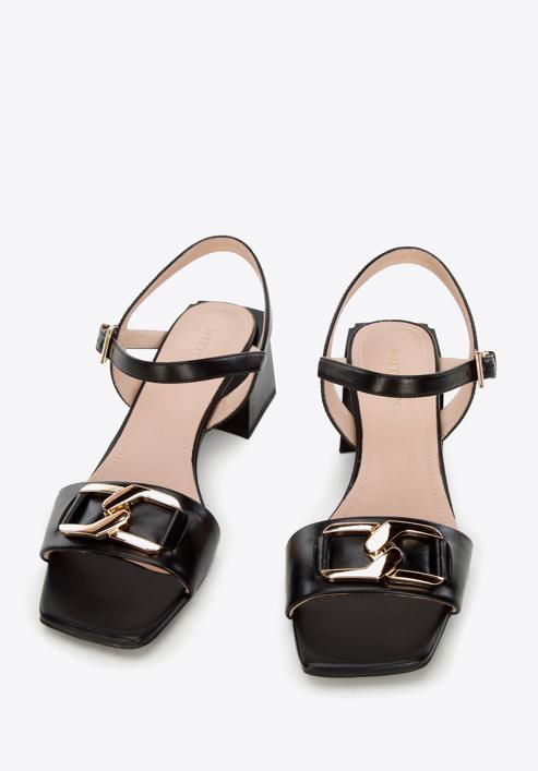 Leather block heel sandals with chain detail, black, 94-D-510-5-36, Photo 2