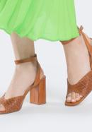 Damskie sandały z tłoczonej skóry, jasny brąz, 88-D-453-5-36, Zdjęcie 3