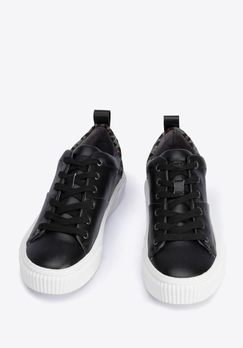 Damskie sneakersy skórzane z wzorem w cętki, czarny, 95-D-952-1-40, Zdjęcie 2