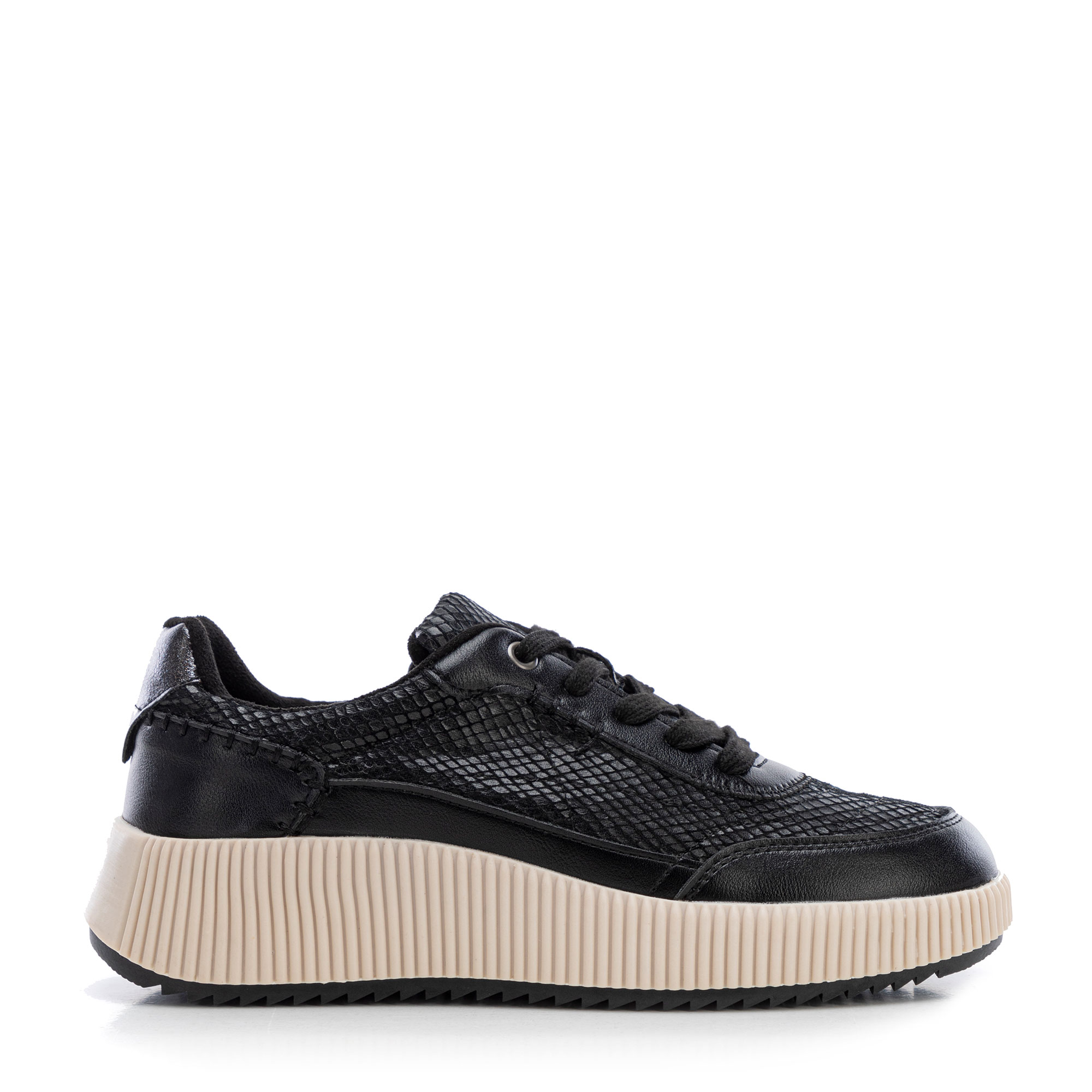 Dámske kožené sneakersy čierne 99-DP-403-1