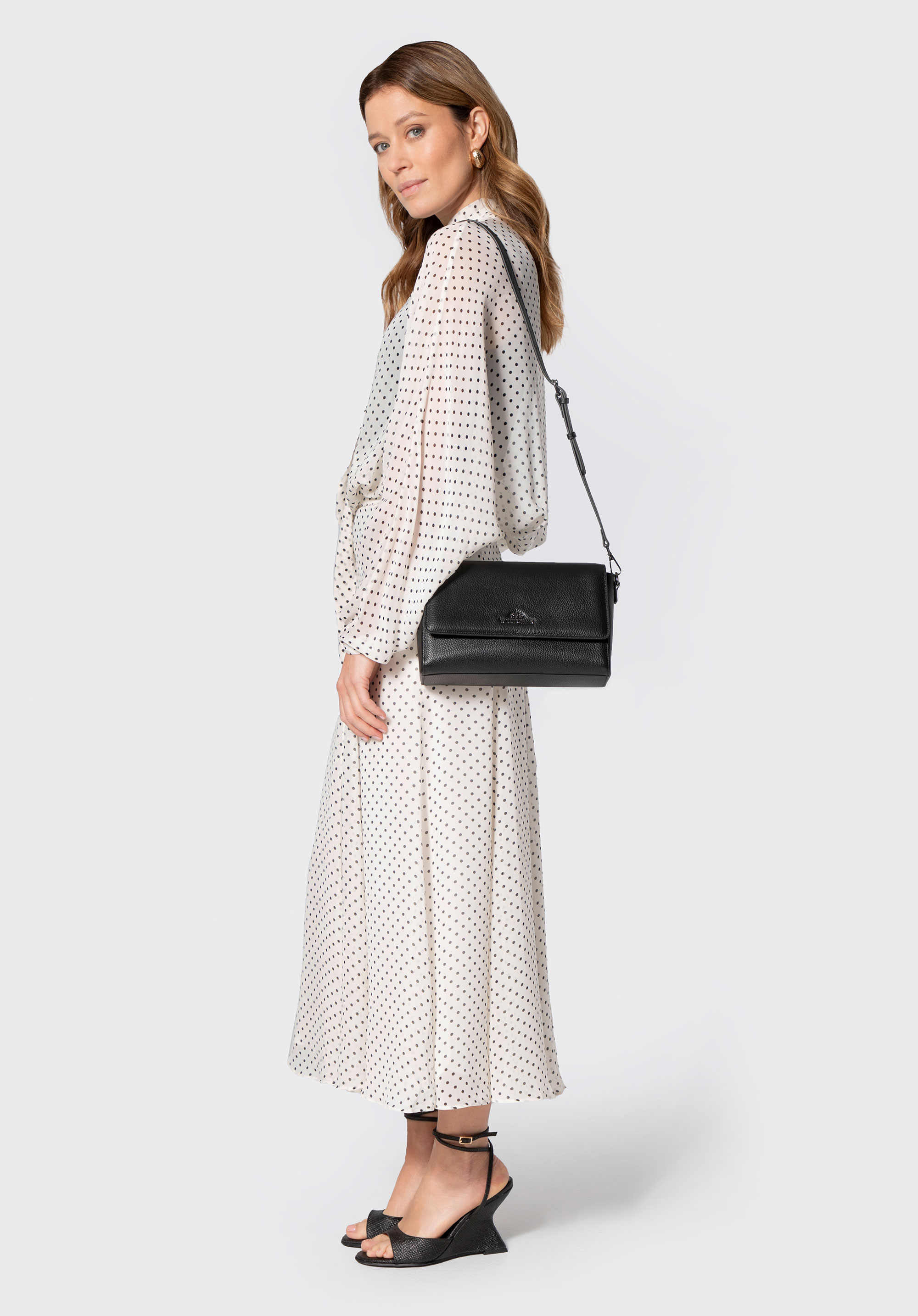 Elegancka listonoszka ze skóry naturalnej, czarno-srebrny, 102-4E-211-1S, Zdjęcie 1