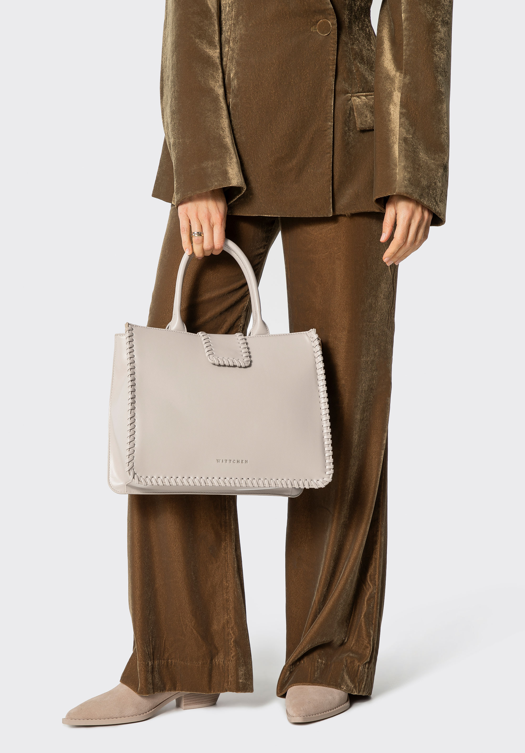 Elegant faux leather tote bag with decorative stitching, light beige, 101-4Y-403-9, Photo 1
