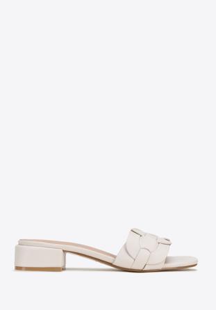 Braided sandals with low heel cream