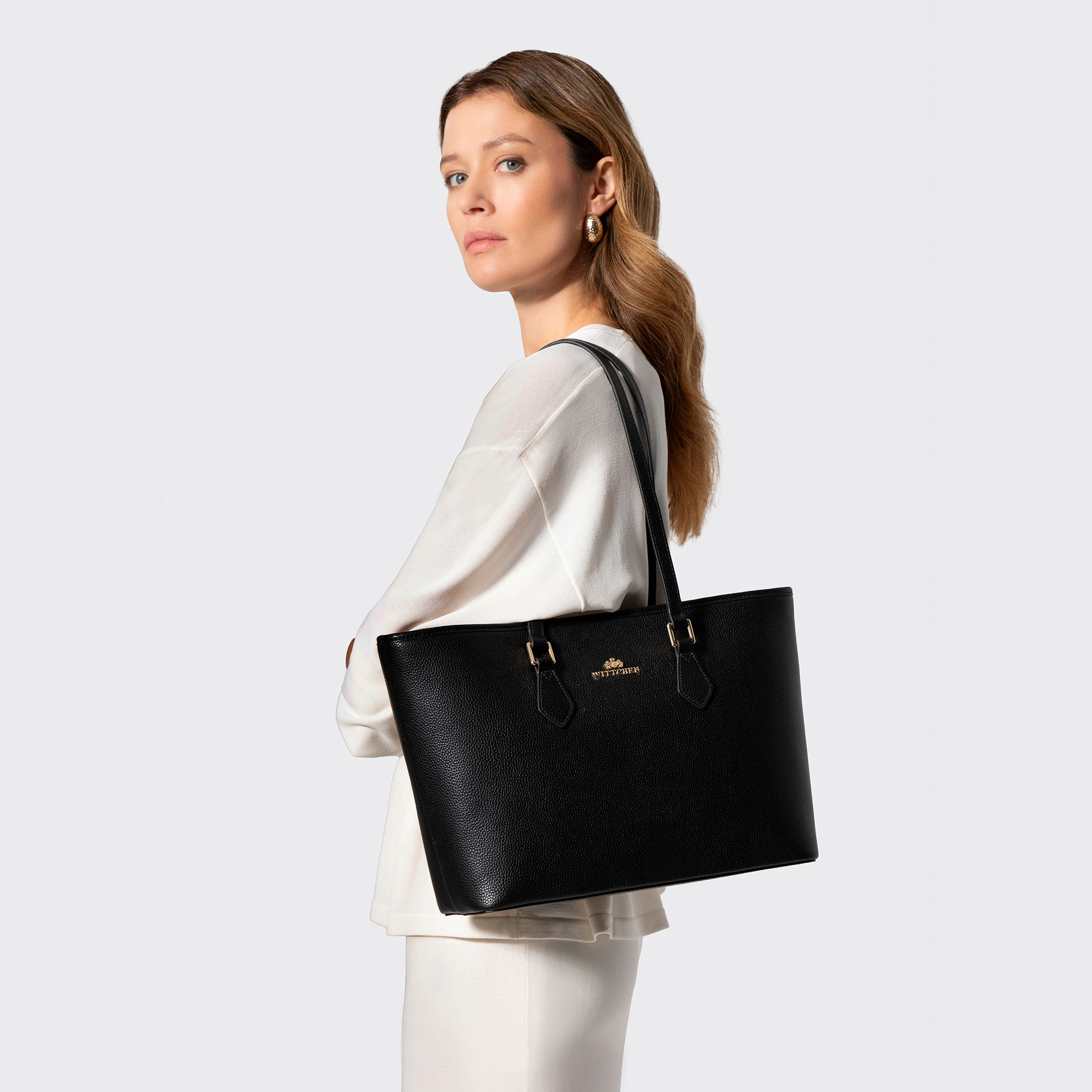 Dámska shopper kabelka z imitácie kože čierna 102-4E-626-1, Vyberte variant čierna