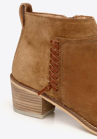Suede cowboy ankle boots with braided detail, camel, 92-D-152-5-40, Photo 1