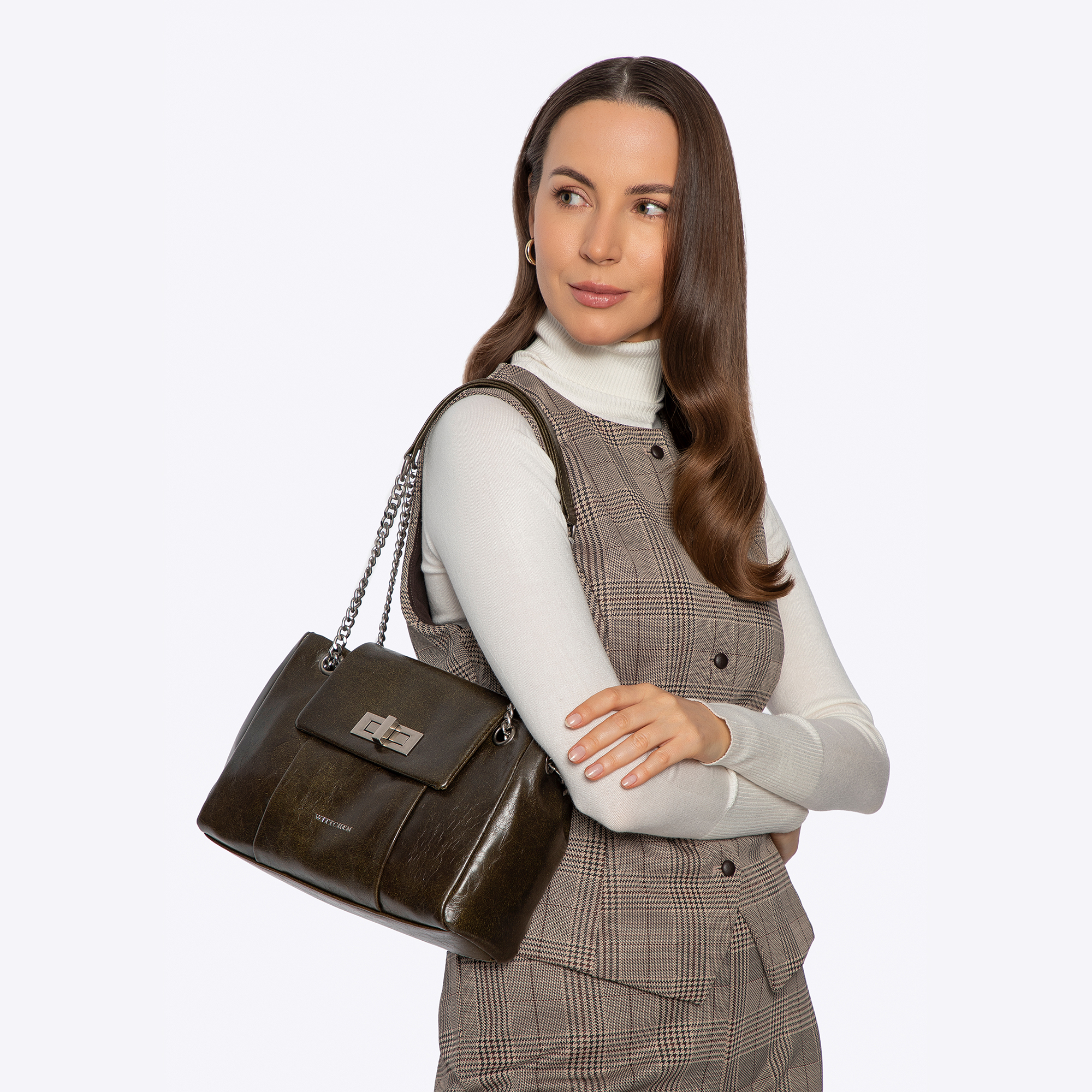 Zelená crossbody kabelka z imitácie kože s retiazkou a kovovou sponou 101-4Y-410-Z, Vyberte variant tmavozelená