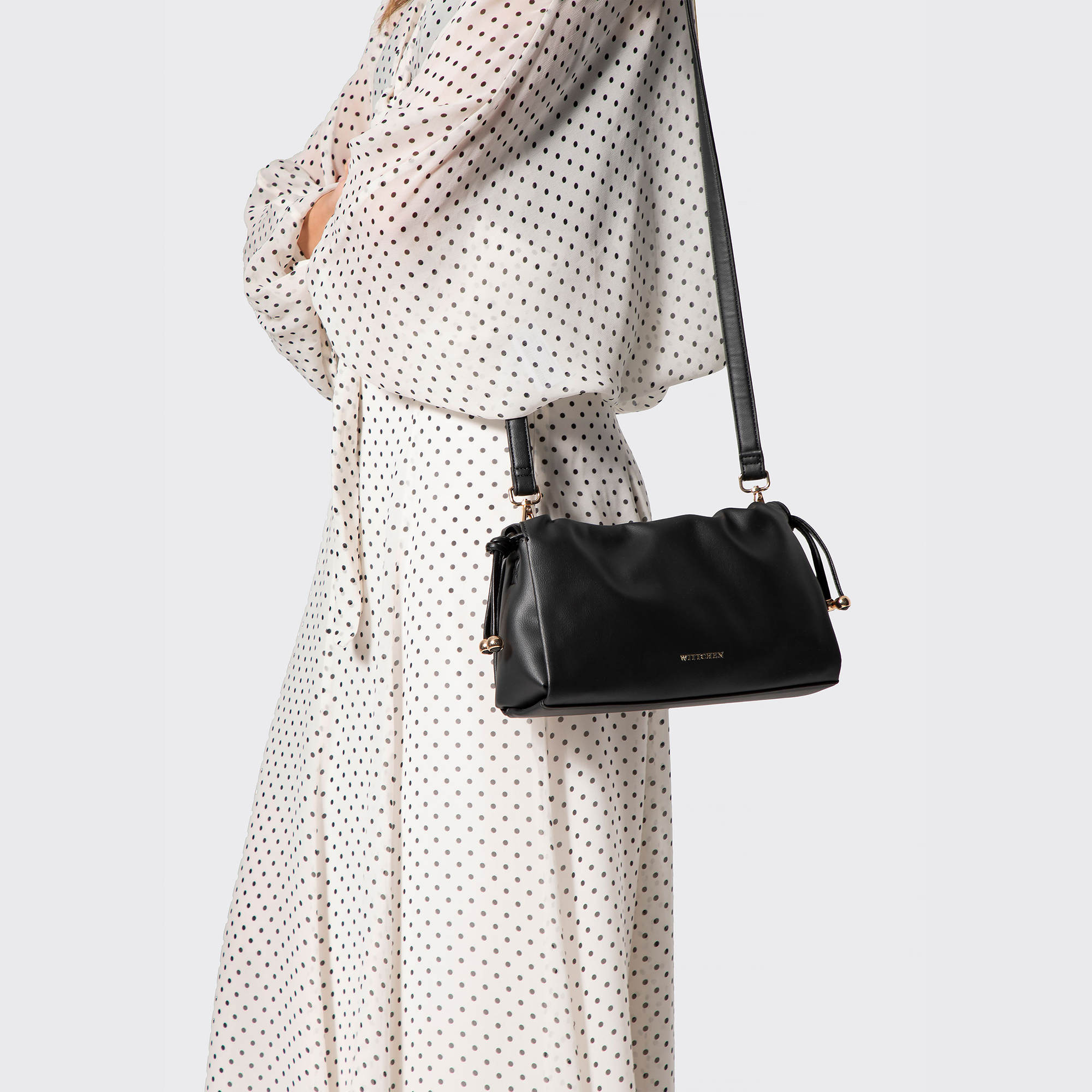 Čierna crossbody kabelka z imitácie kože so šnúrkami 102-4Y-407-1, Vyberte variant čierna