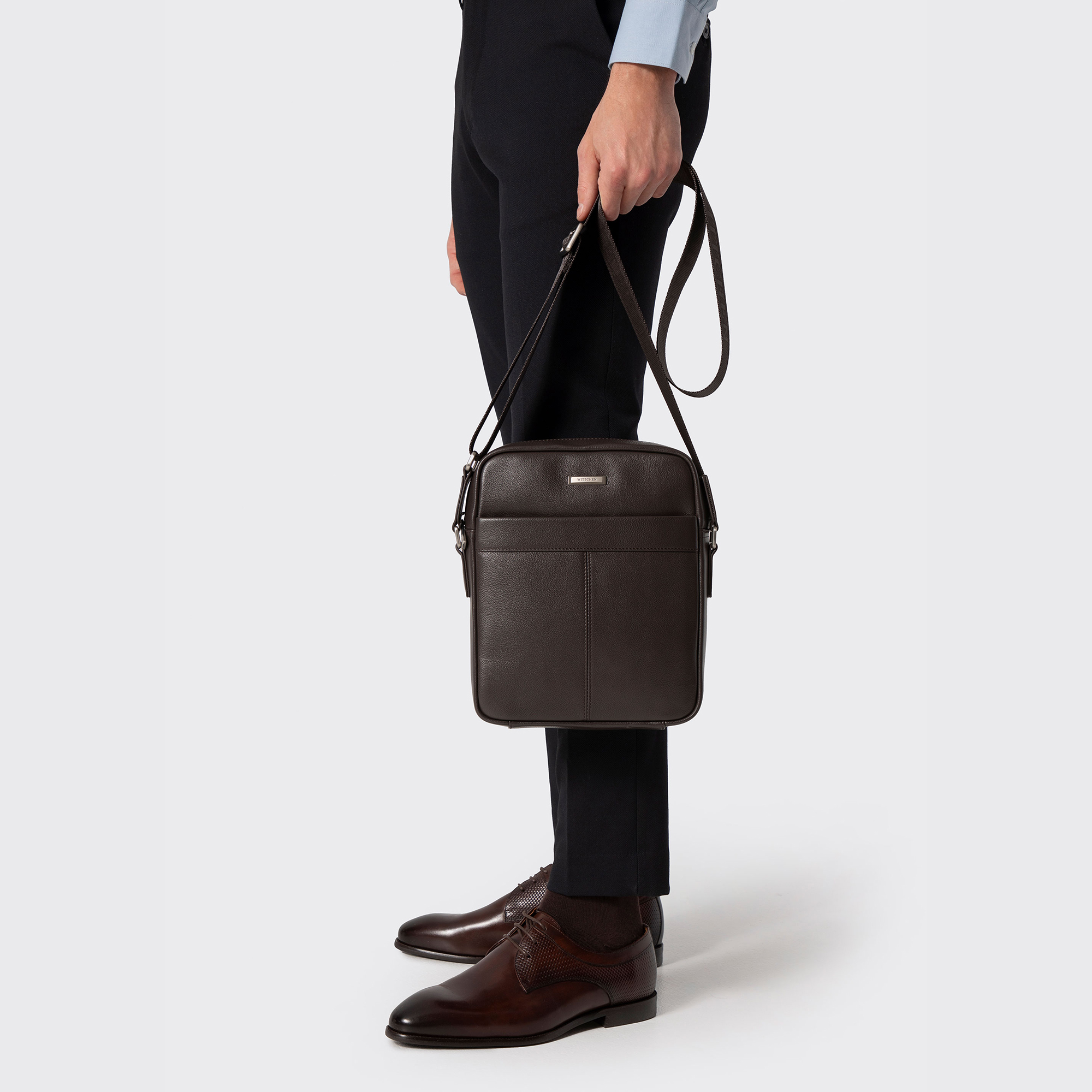 Pánska kožená crossbody taška s prešívaním tmavohnedá 102-4U-605-4, Vyberte variant tmavohnedá