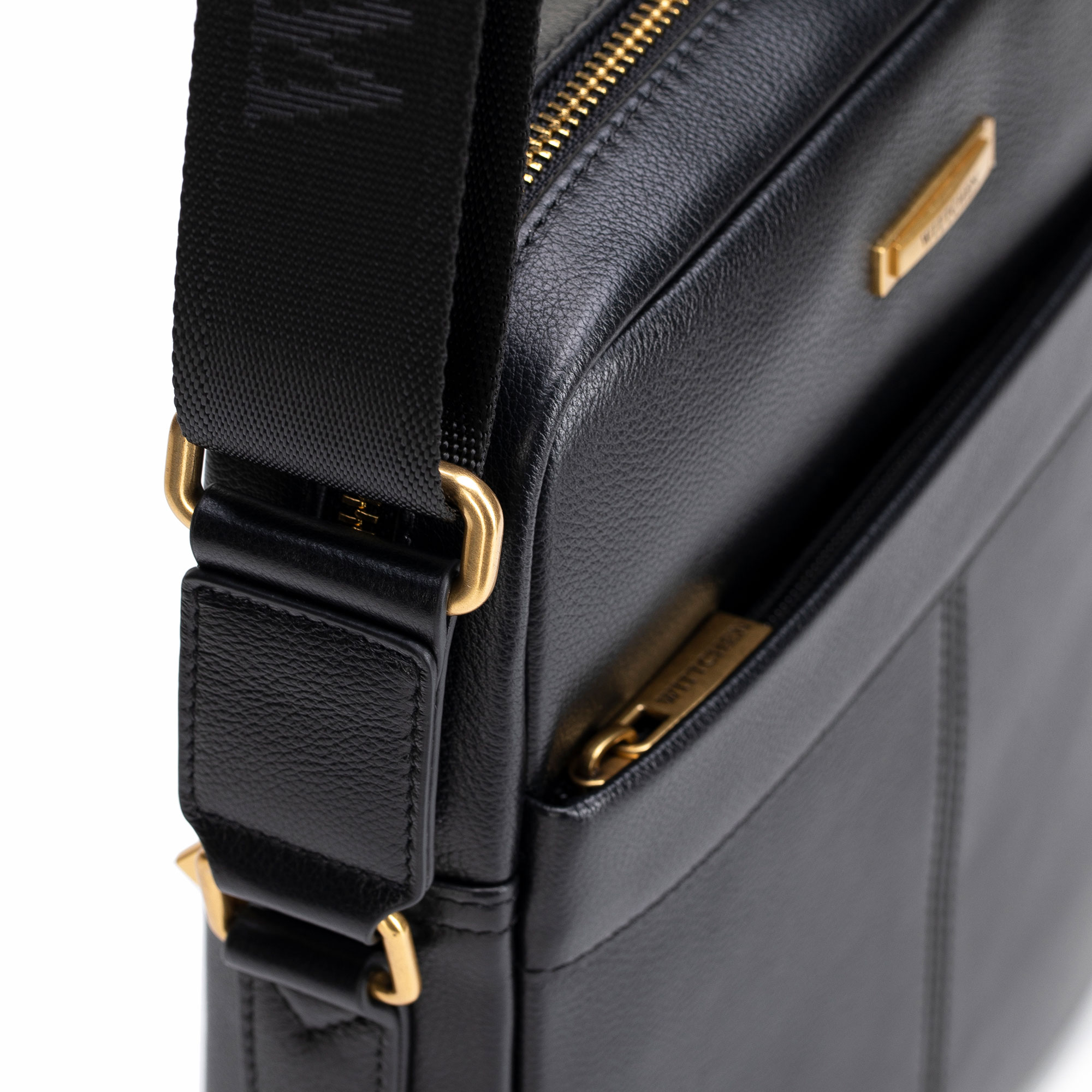 Malá pánska kožená crossbody taška s prešívaním čierno-zlatá 102-4U-605-1G, Vyberte variant čierno-zlatá