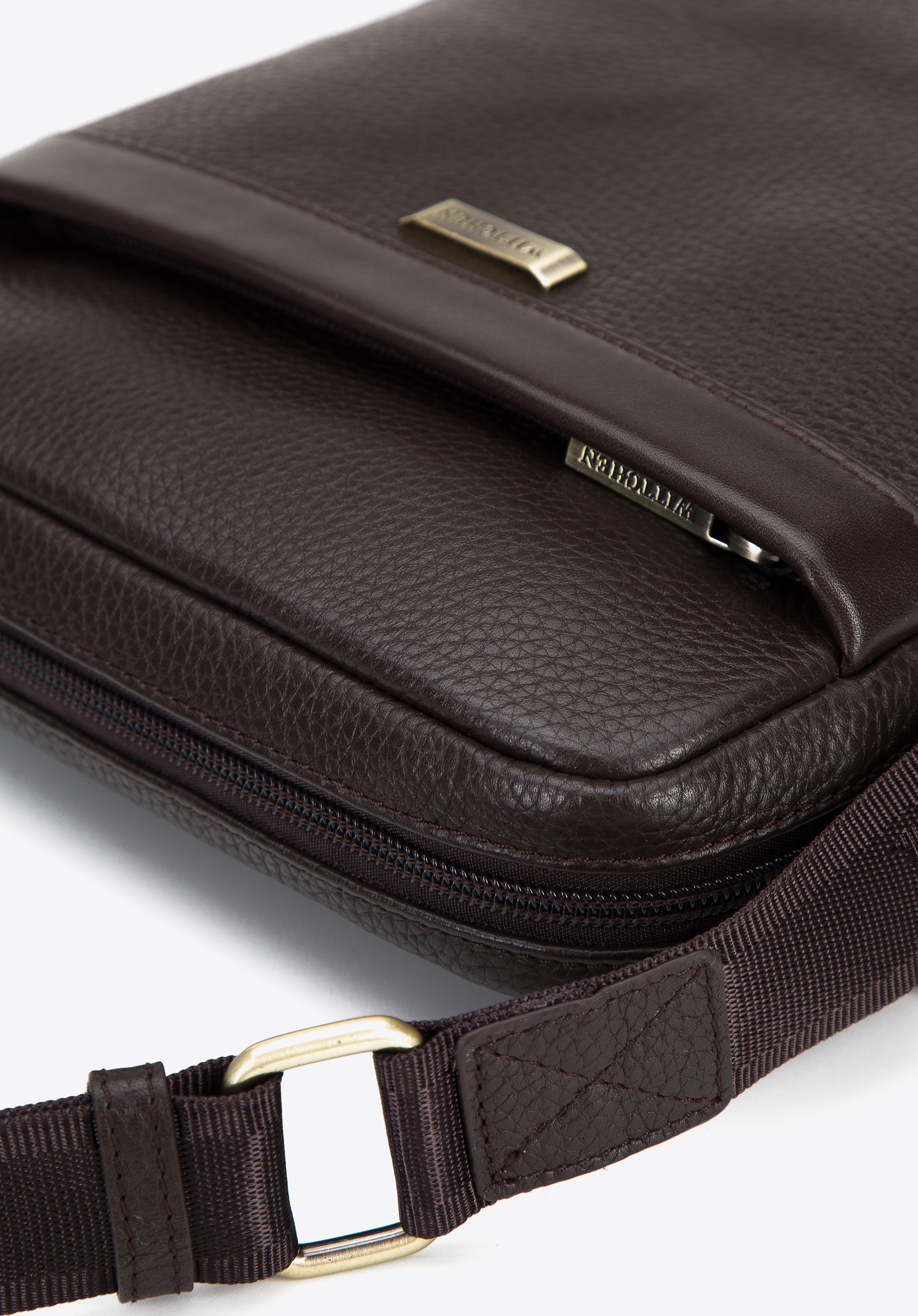 Boss man bag leather 2025
