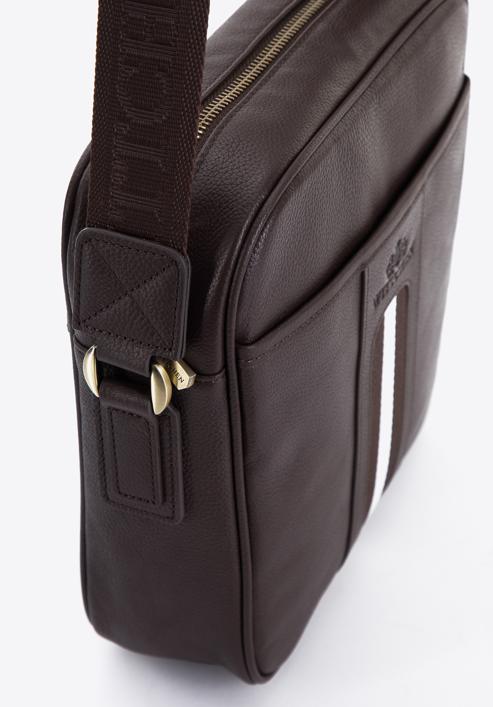 Men's messenger bag with a striped detail, dark brown, 95-4U-101-1, Photo 4