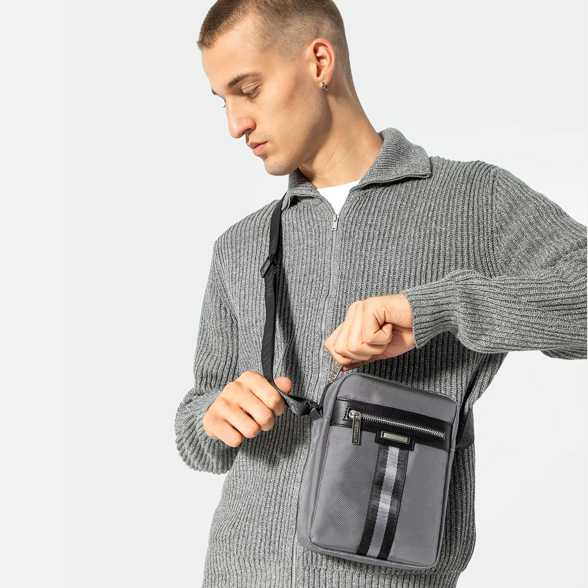 Malá pánska polyesterová crossbody taška sivá 100-4U-905-8, Vyberte variant šedá