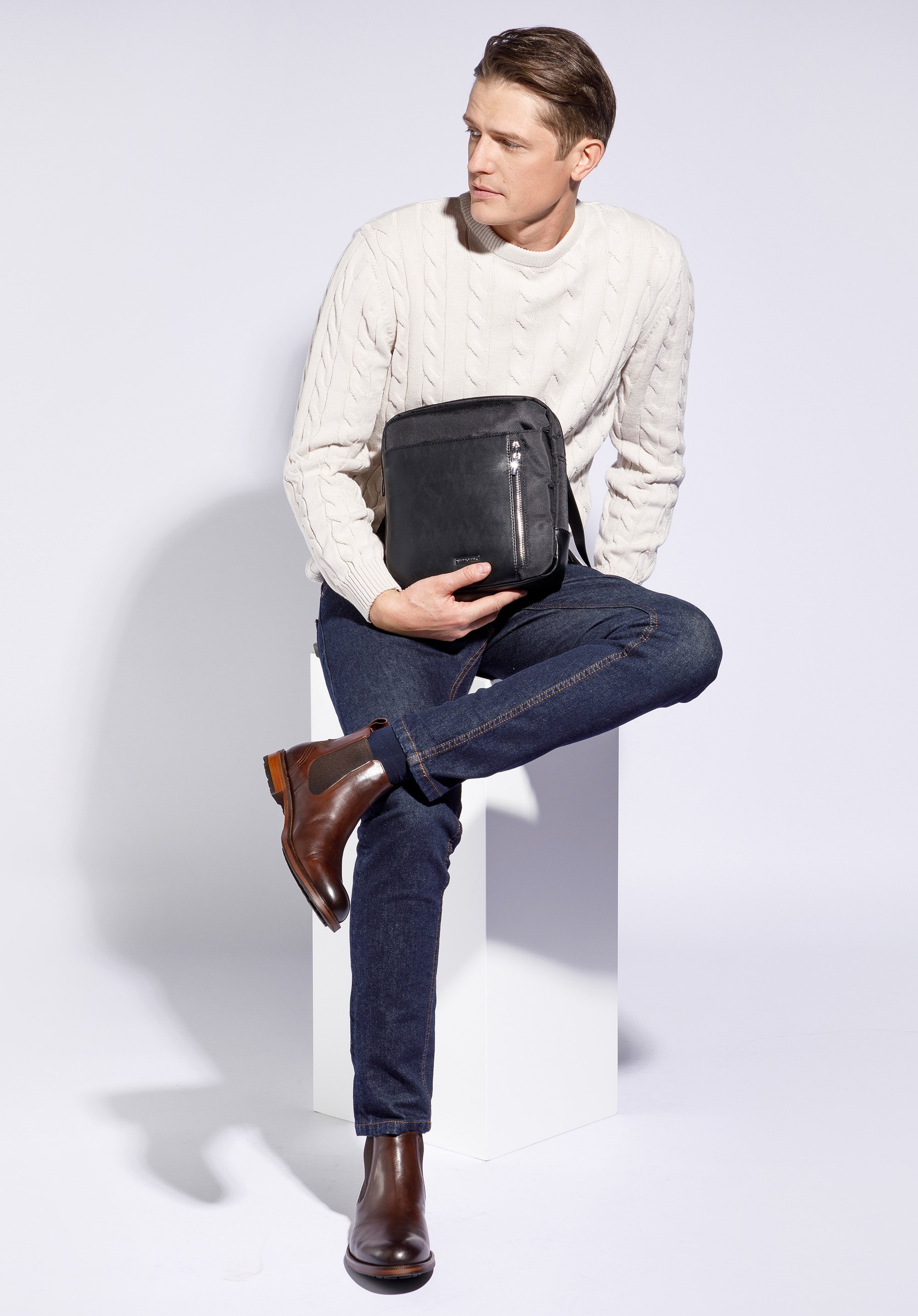 Handbag, black, 94-4P-002-1, Photo 1