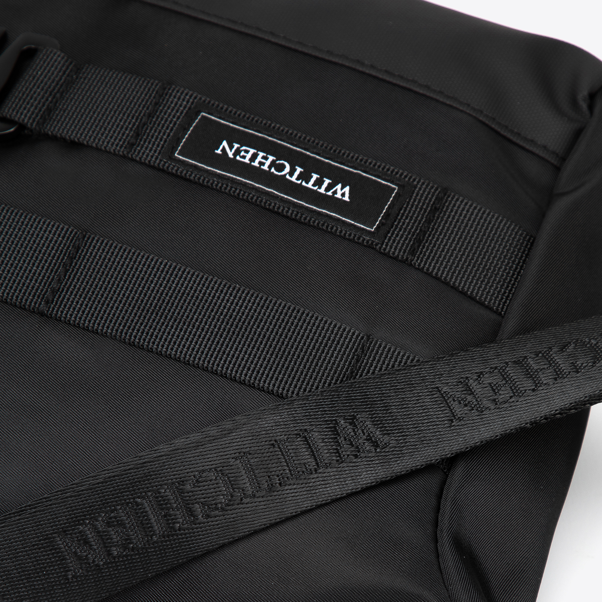 Malá pánska polyesterová crossbody taška 56-3S-803-10, Vyberte variant čierna