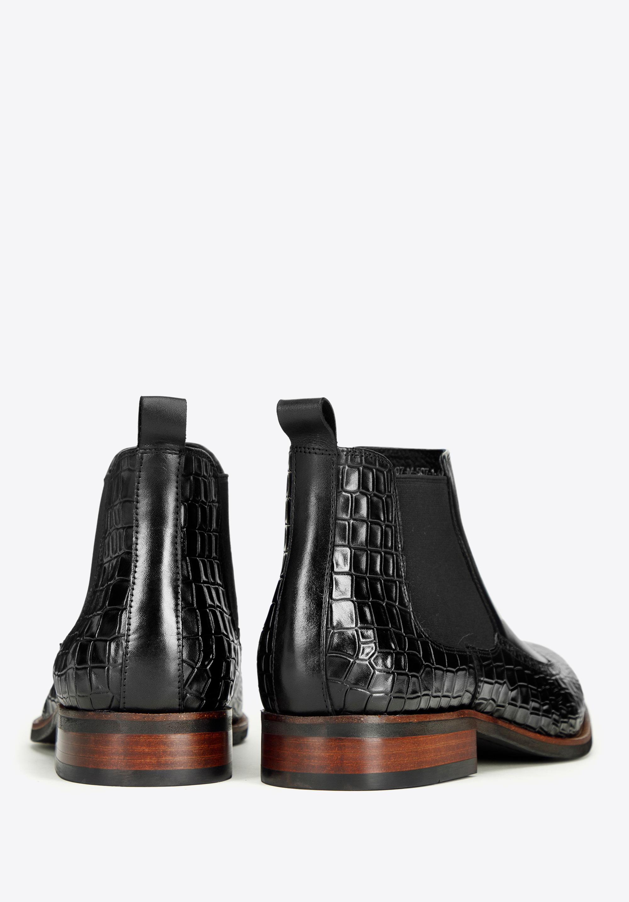 Black crocodile outlet chelsea boots