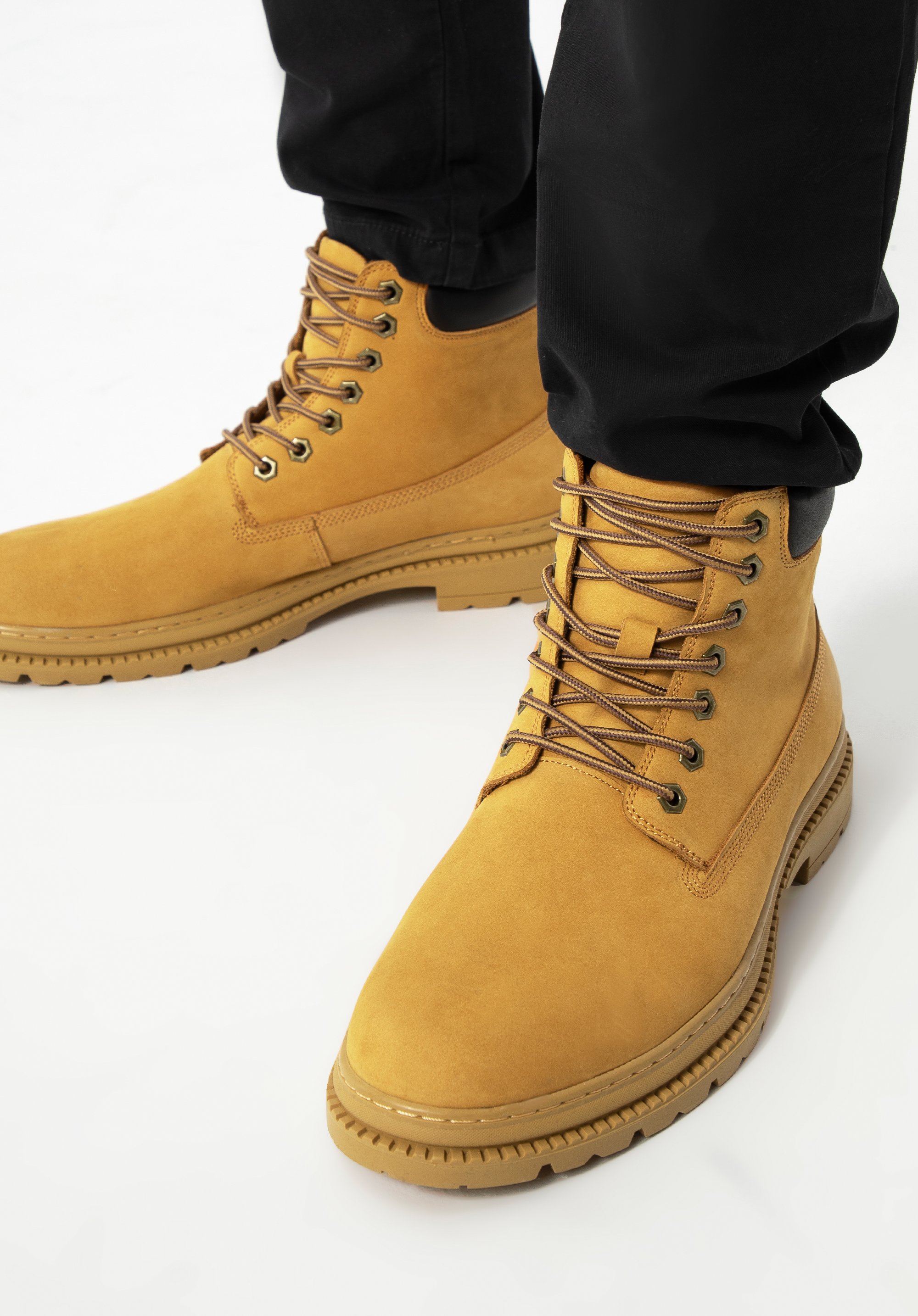 Bota timberland plain toe best sale suede masculina