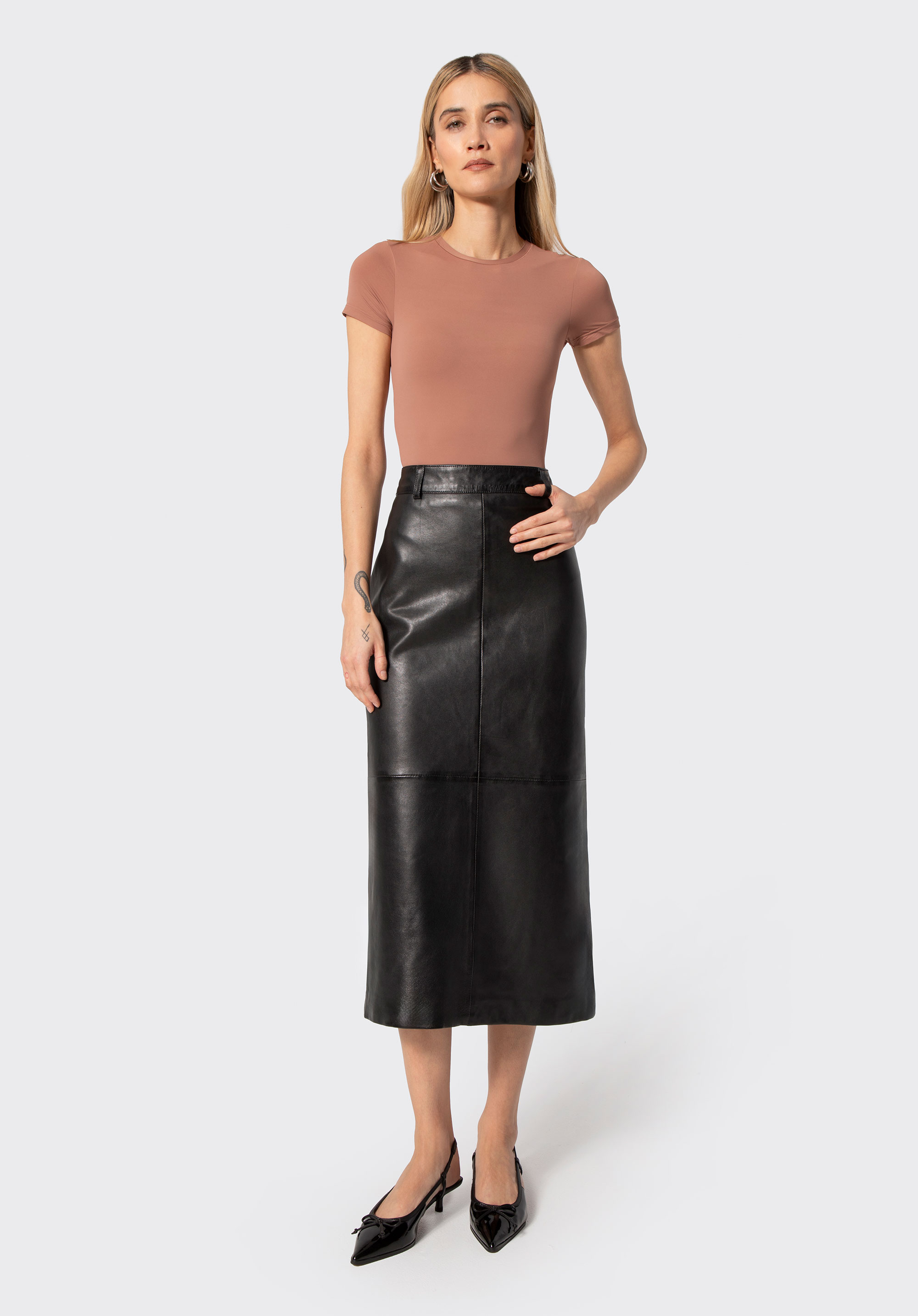 Long leather pencil skirt