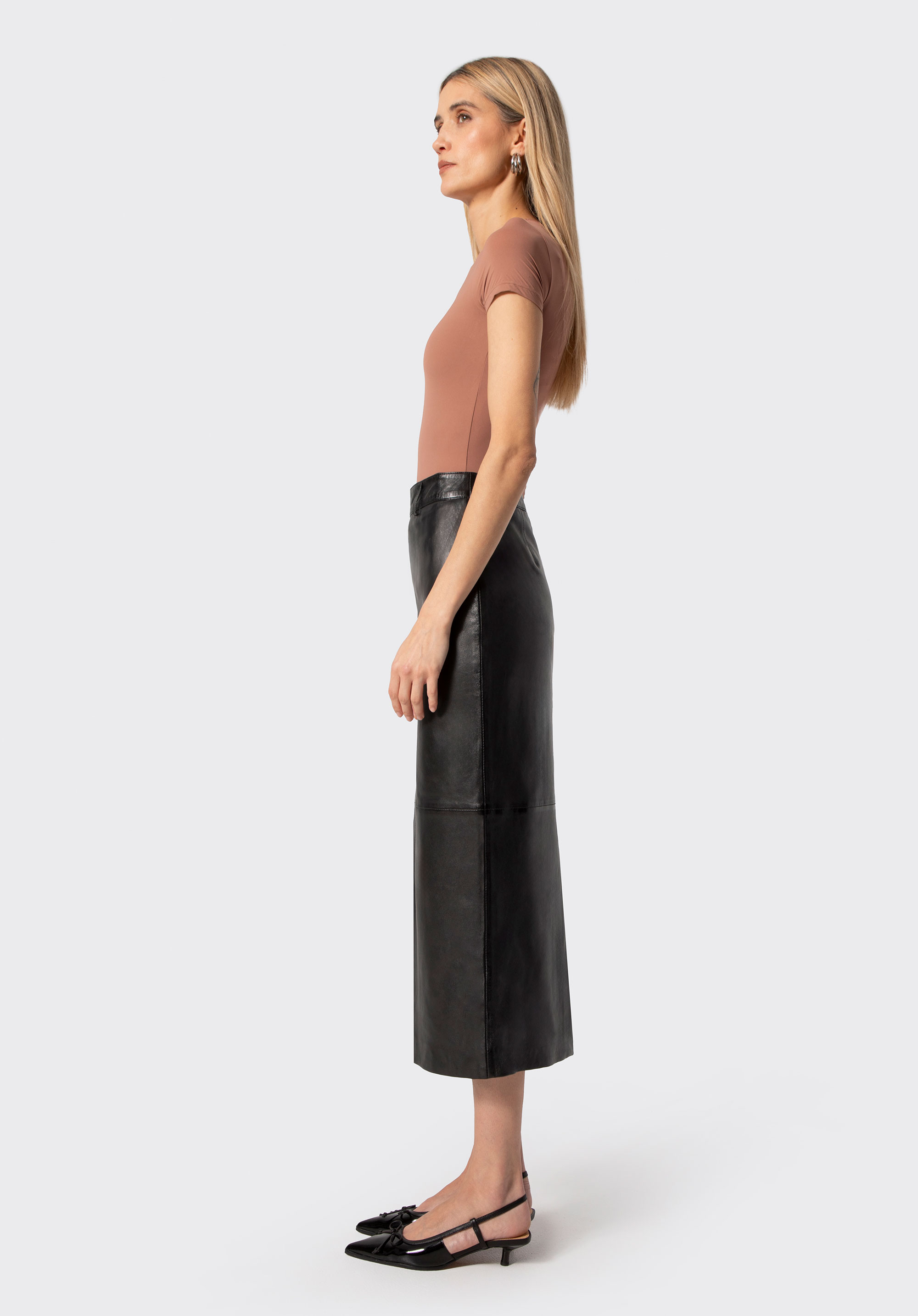 Long leather pencil skirt