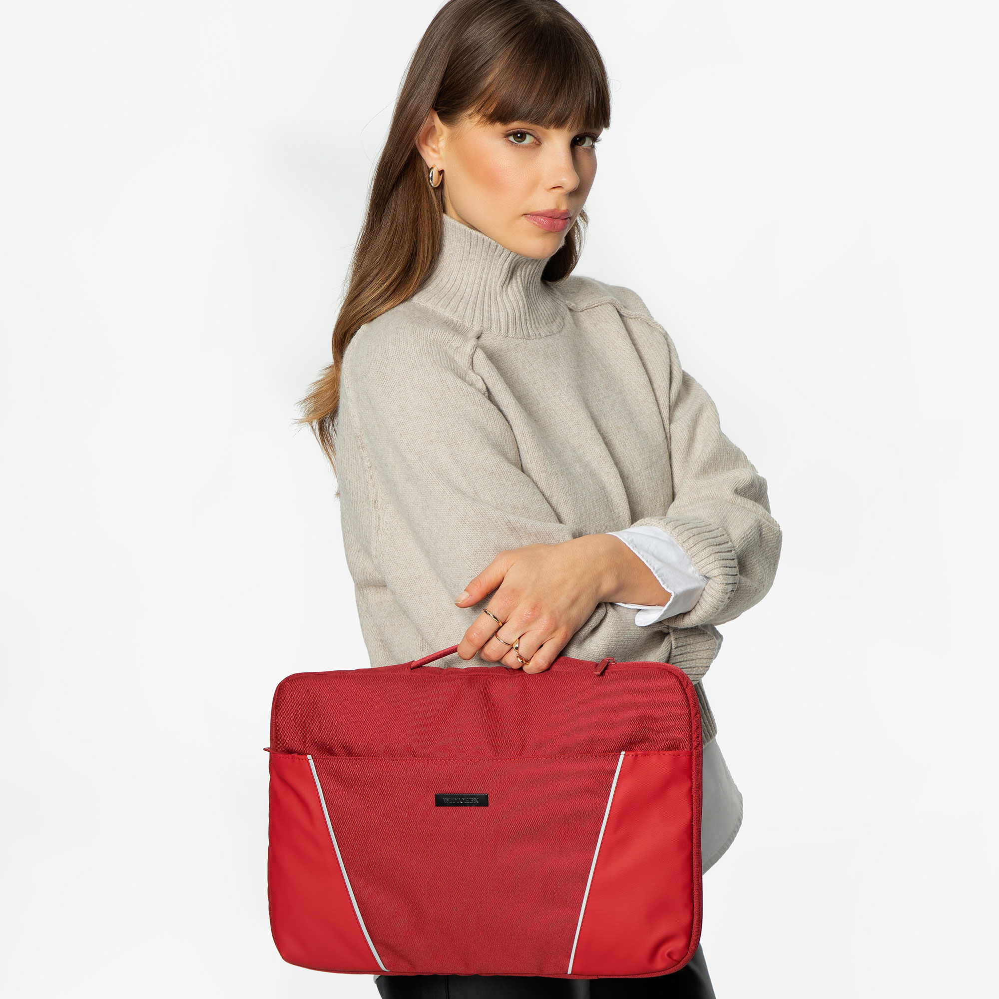 Puzdro na notebook 15” z odolného polyesteru, bordová 99-2Y-302-30, Vyberte variant višňová