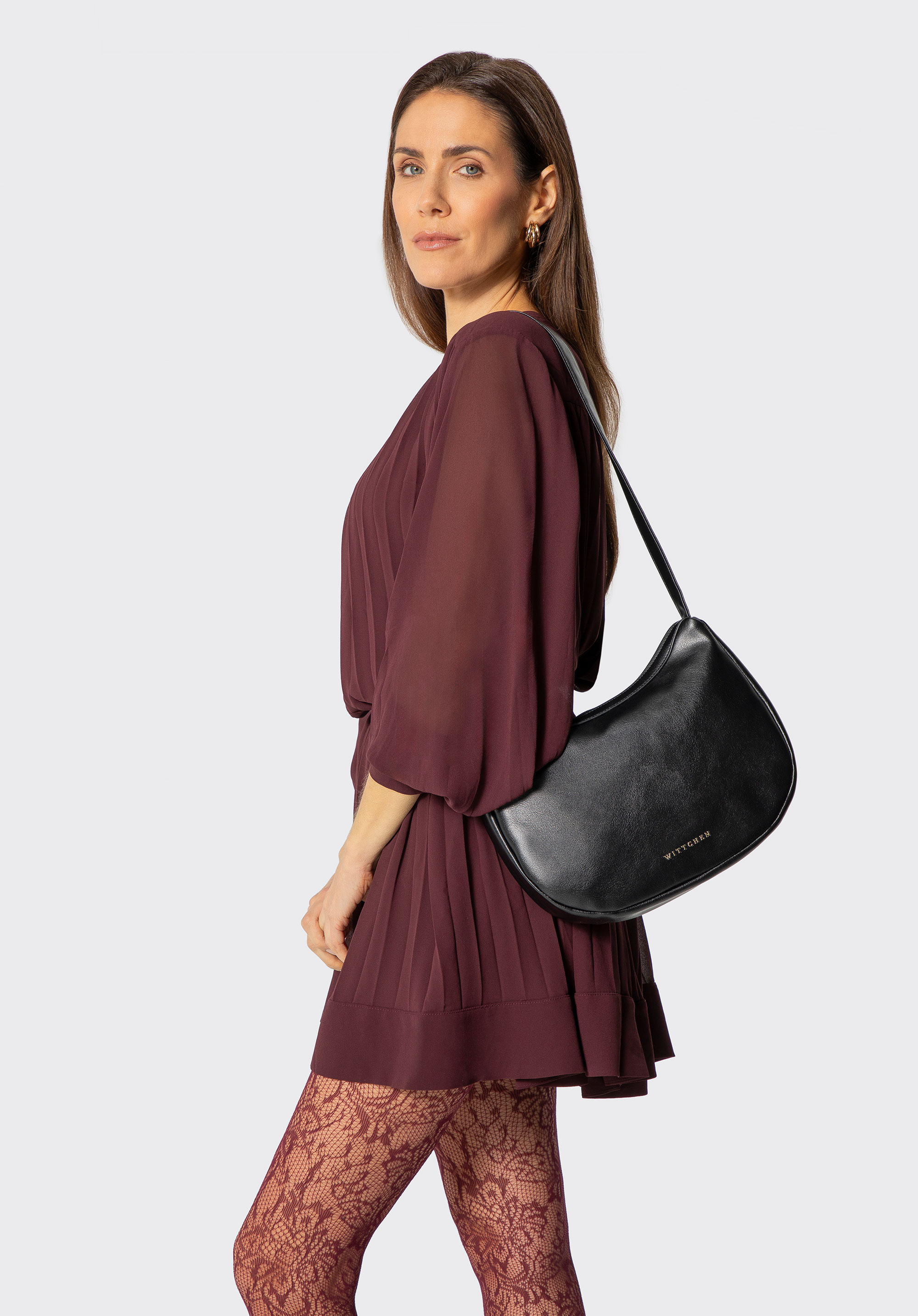 Półokrągła listonoszka z imitacji skóry, czarny, 101-4Y-432-1, Zdjęcie 1