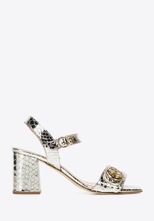 Leather block heel sandals with gold-tone buckle, gold, 94-D-109-G-39, Photo 1
