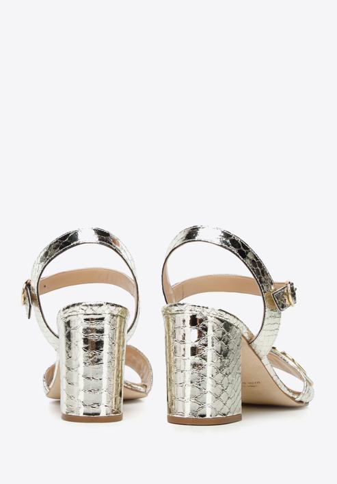 Leather block heel sandals with gold-tone buckle, gold, 94-D-109-G-37_5, Photo 5