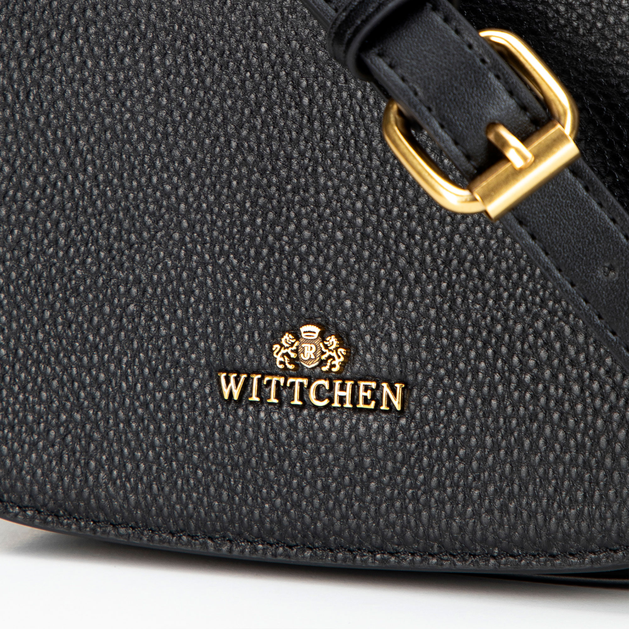 Čierna dámska crossbody kabelka Wittchen z prírodnej kože s výrazným dizajnom, Vyberte variant čierna