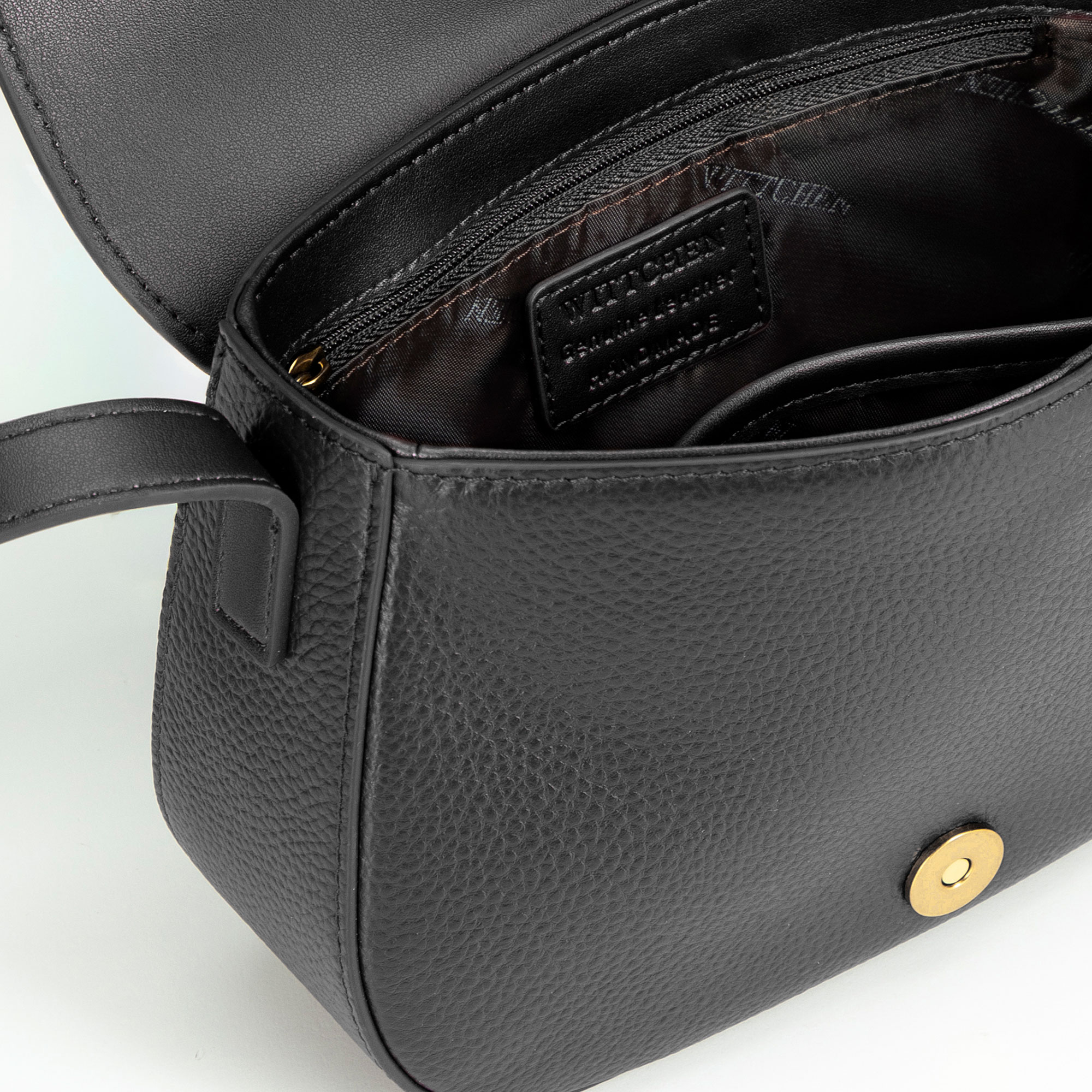 Čierna dámska crossbody kabelka Wittchen z prírodnej kože s výrazným dizajnom, Vyberte variant čierna