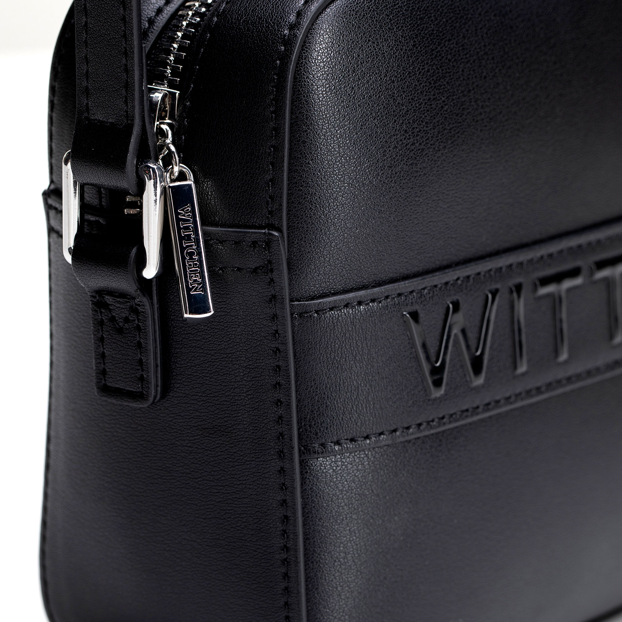 Čierna crossbody kabelka z prírodnej kože 100-4E-634-1, Vyberte variant čierna