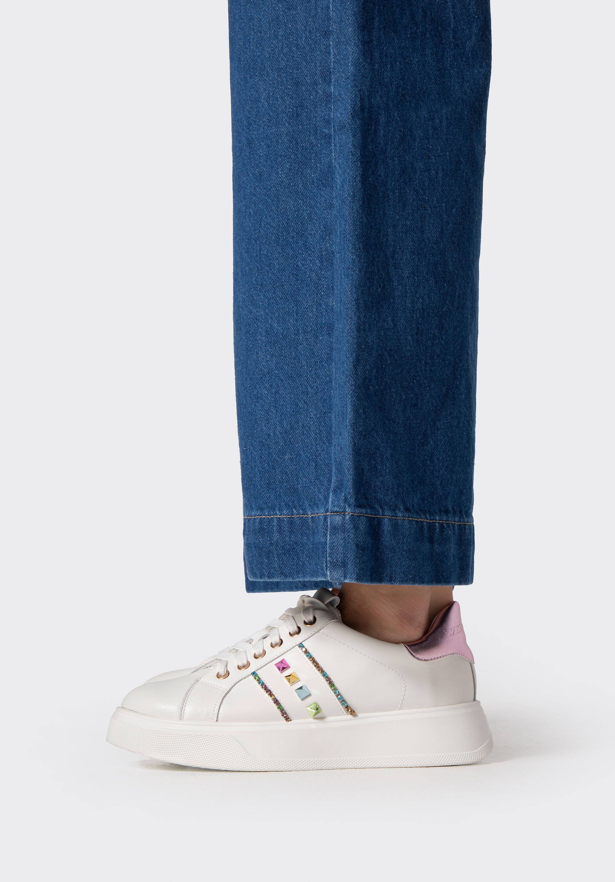 Faux leather trainers with embellishments, white-pink, 100-DP-500-P-38, Photo 1