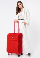Średnia walizka miękka jednokolorowa, czerwony, 56-3S-652-3, Zdjęcie 15