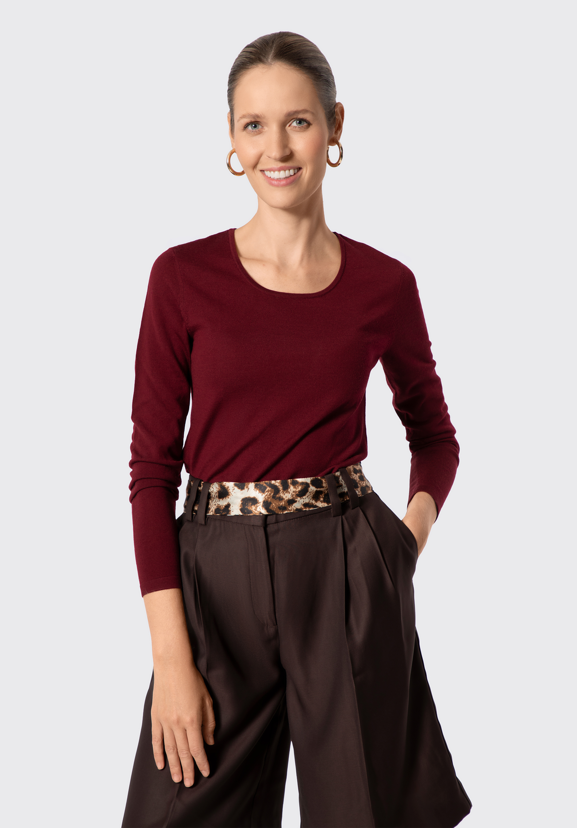 Sweter damski z wełny merino z okrągłym dekoltem, bordowy, 29-99-302-3-XL, Zdjęcie 1