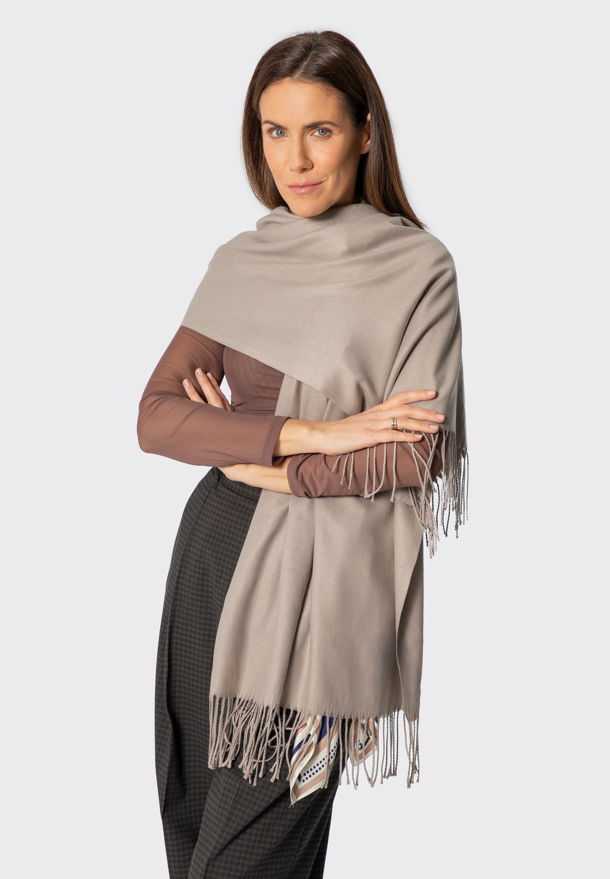 Szalik damski z frędzlami jednolity, beżowy, 101-7F-100-9, Zdjęcie 1