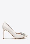 Leather stiletto heel shoes with sparkling buckle, cream, 98-D-950-0-41, Photo 1