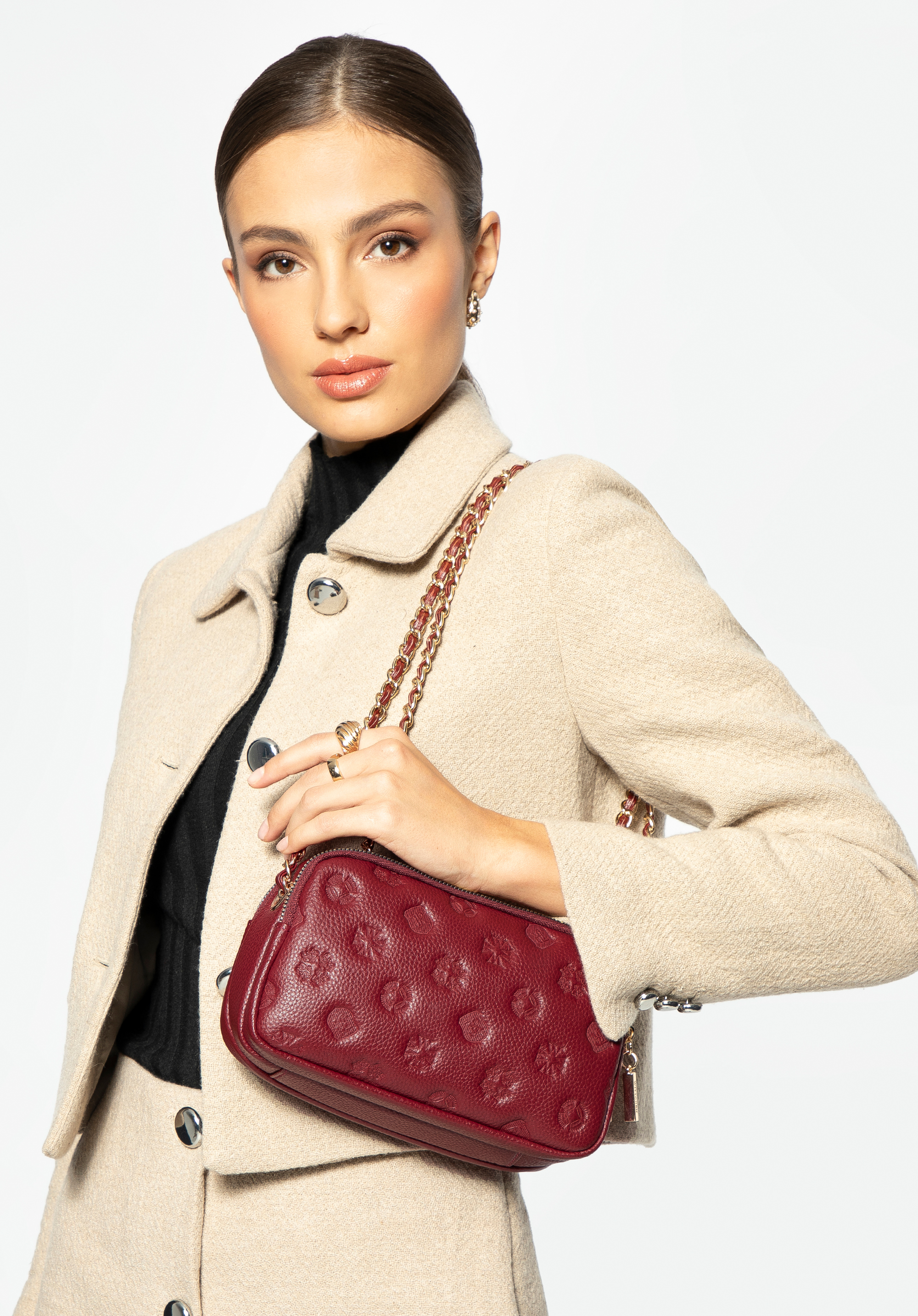 Damska crossbody ze skóry na łańcuszku, bordowy, 99-4E-305-3, Zdjęcie 1