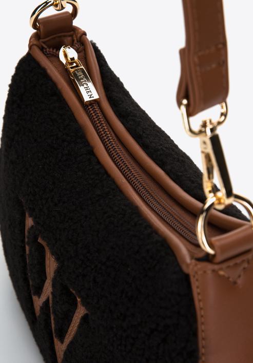 Small baguette bag with teddy faux fur, black-brown, 97-4Y-502-1, Photo 4