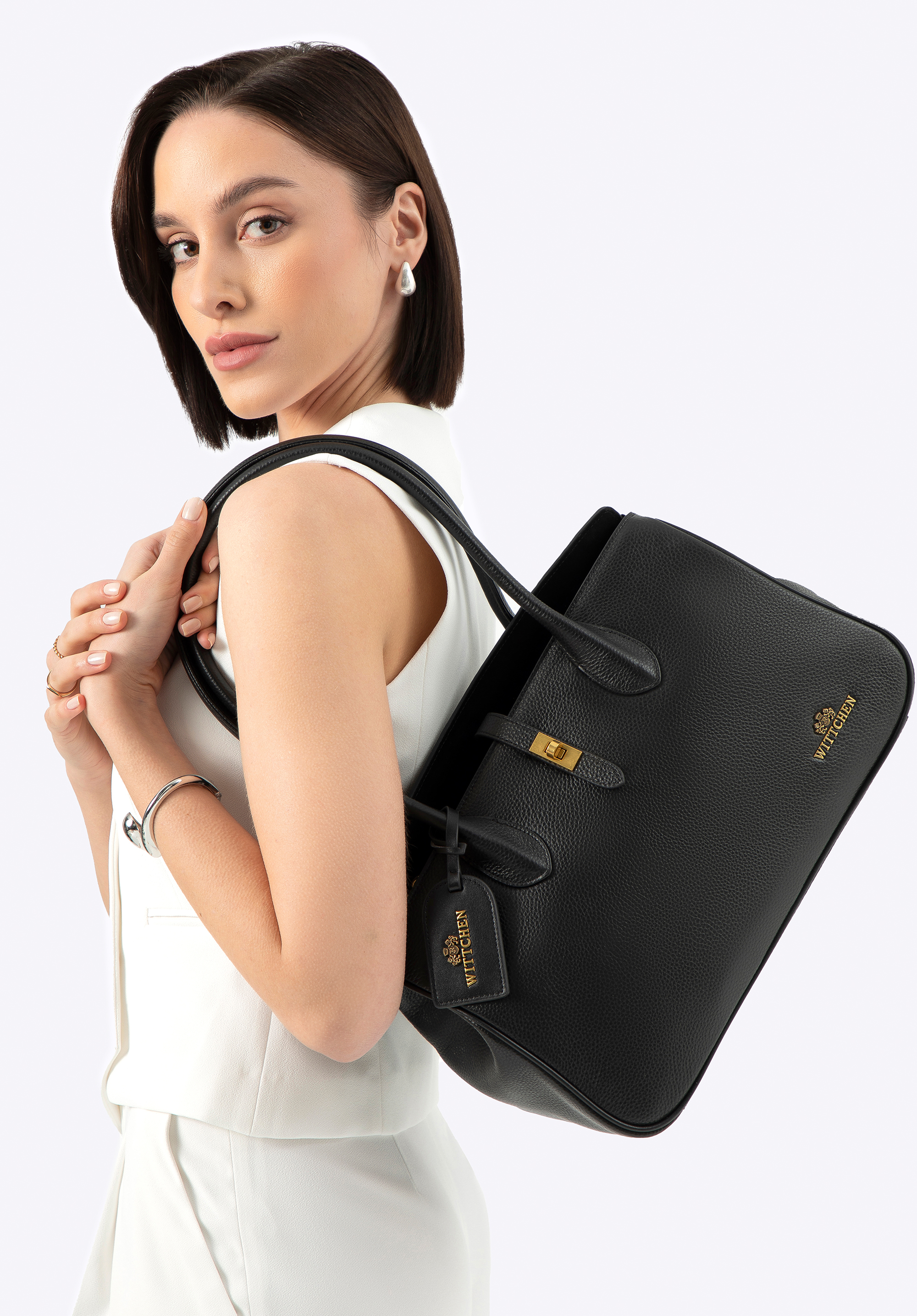 Leather tote bag with tassel and buckle strap, black, 100-4E-227-1, Photo 1