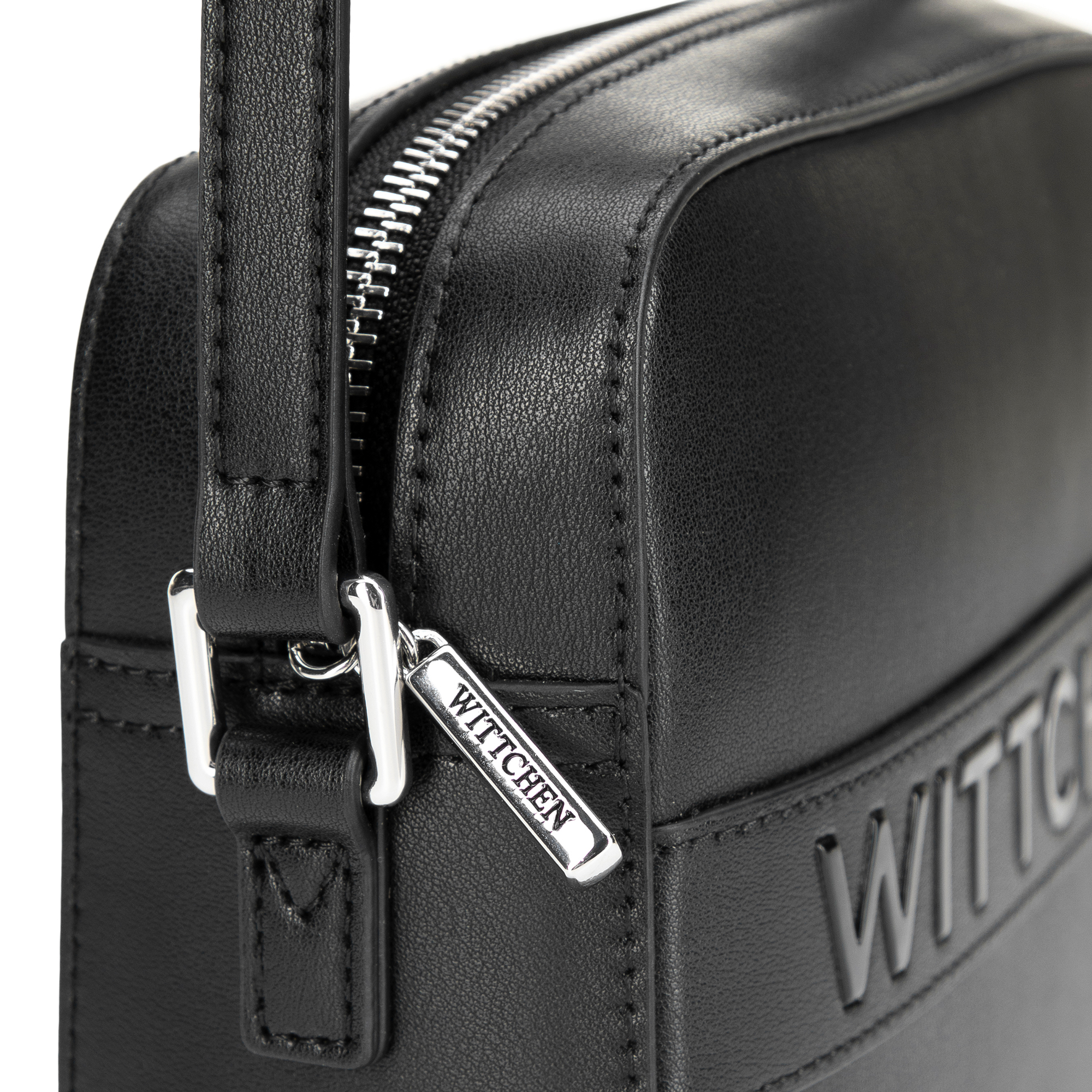 Čierna dámska crossbody kabelka Wittchen z prírodnej kože s harmonickým vzhľadom, Vyberte variant čierna