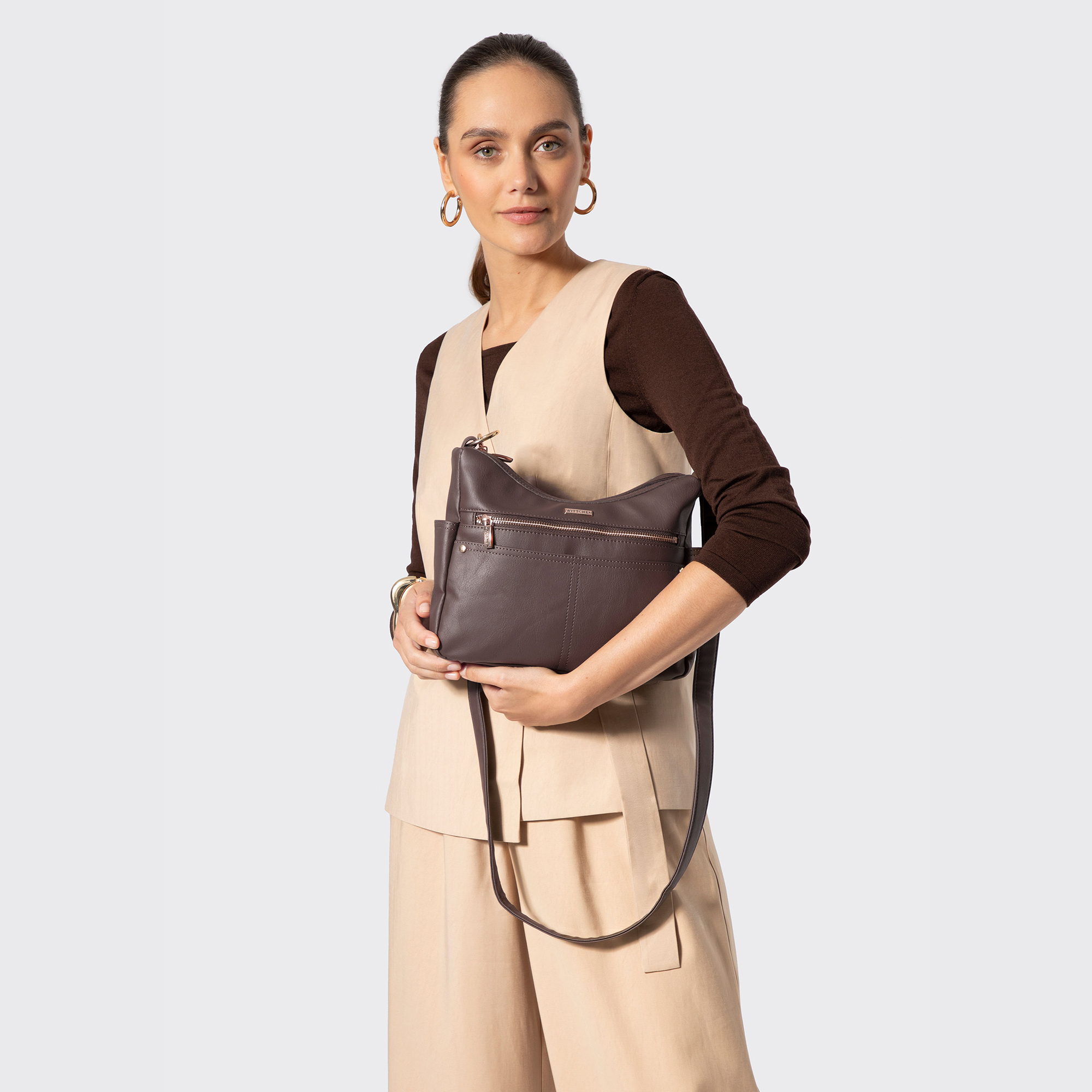 Tmavohnedá dámska crossbody kabelka Wittchen z polyesteru, Vyberte variant tmavohnedá