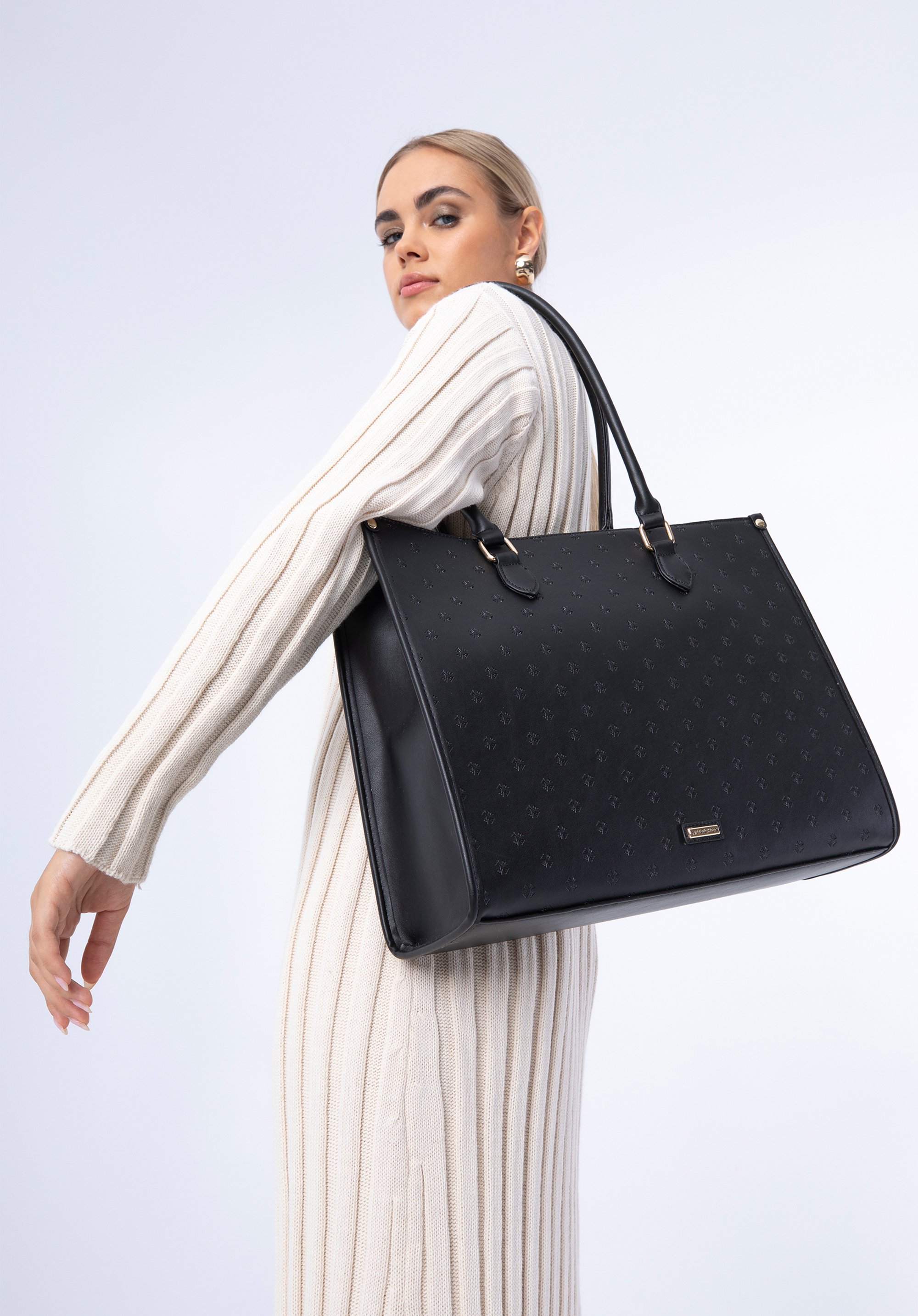Torebka shopperka z ekoskóry tłoczona w monogram, czarny, 97-4Y-227-1, Zdjęcie 1