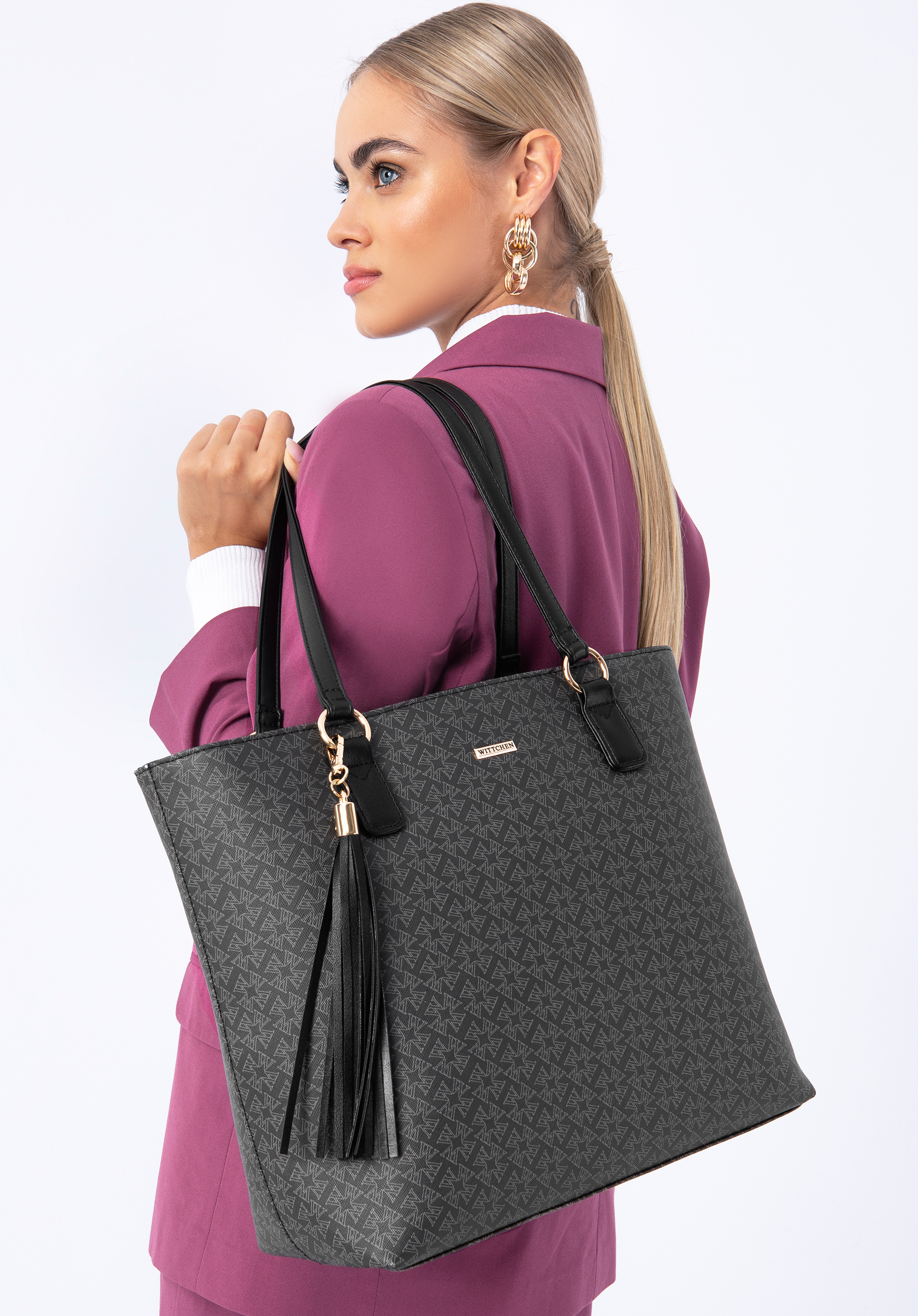 Torebka shopperka z ekoskóry w monogram