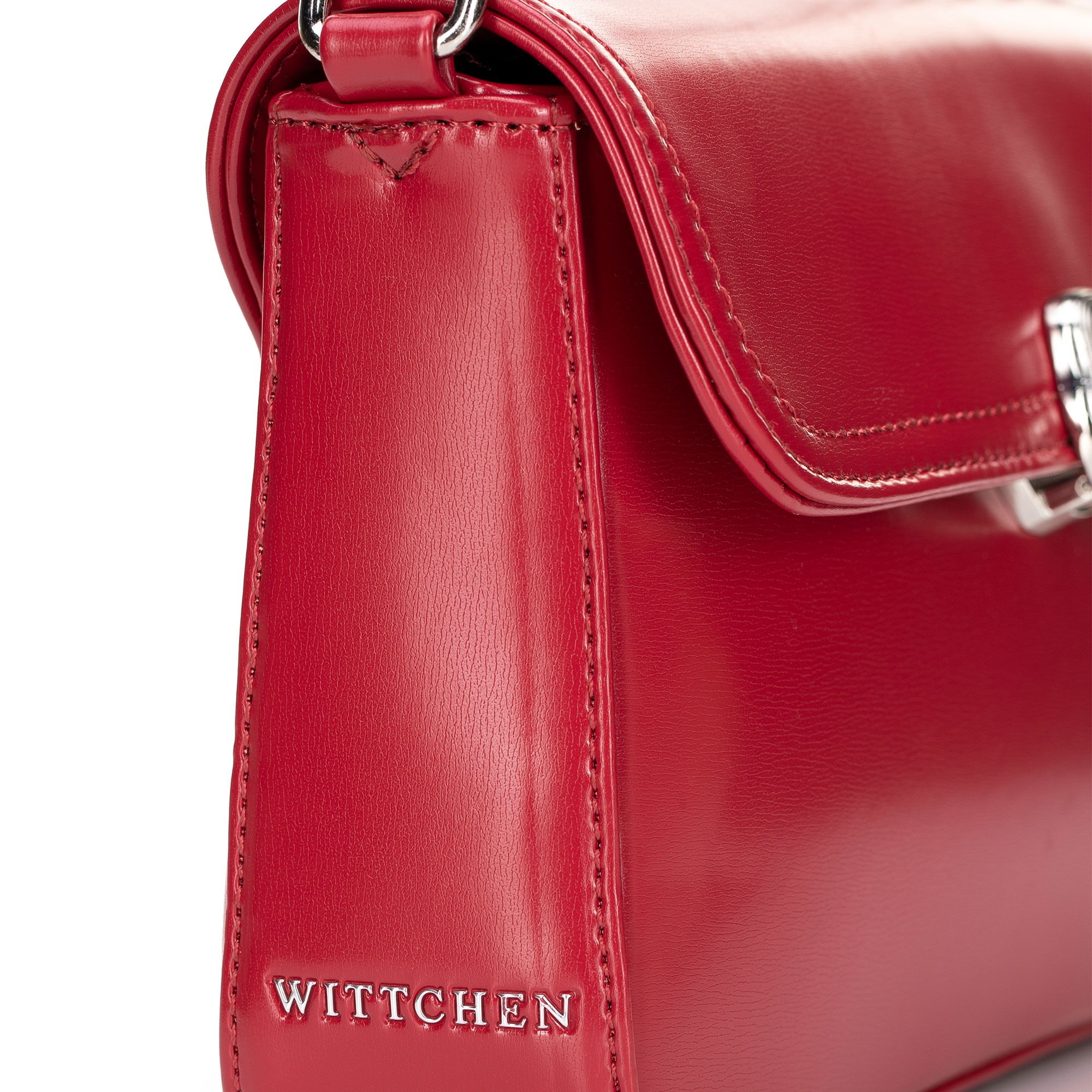 Dámska crossbody kabelka Wittchen z imitácie kože s retiazkovým detailom a moderným vzhľadom, Vyberte variant červená