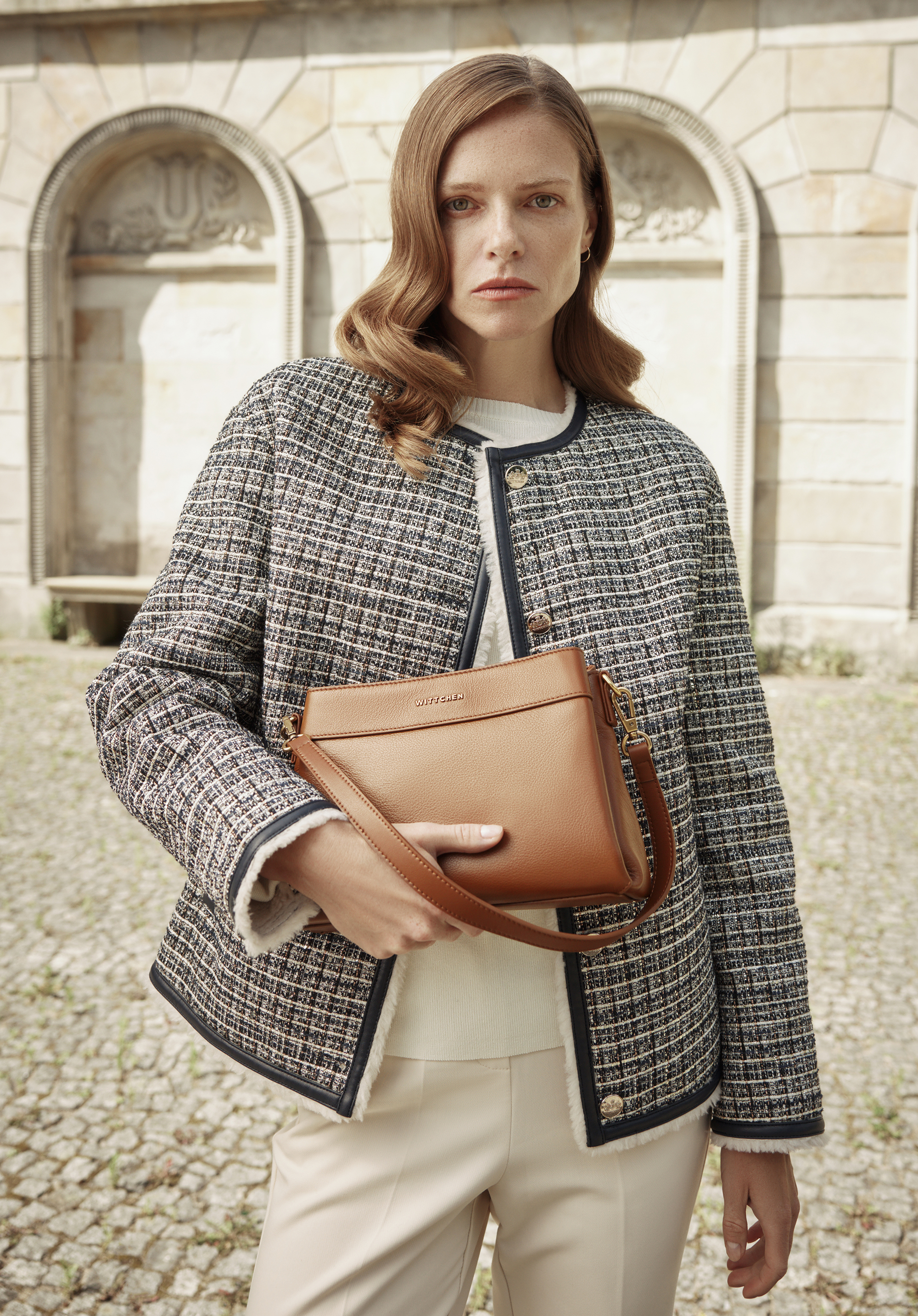 Trójkomorowa listonoszka ze skóry naturalnej jasny brąz